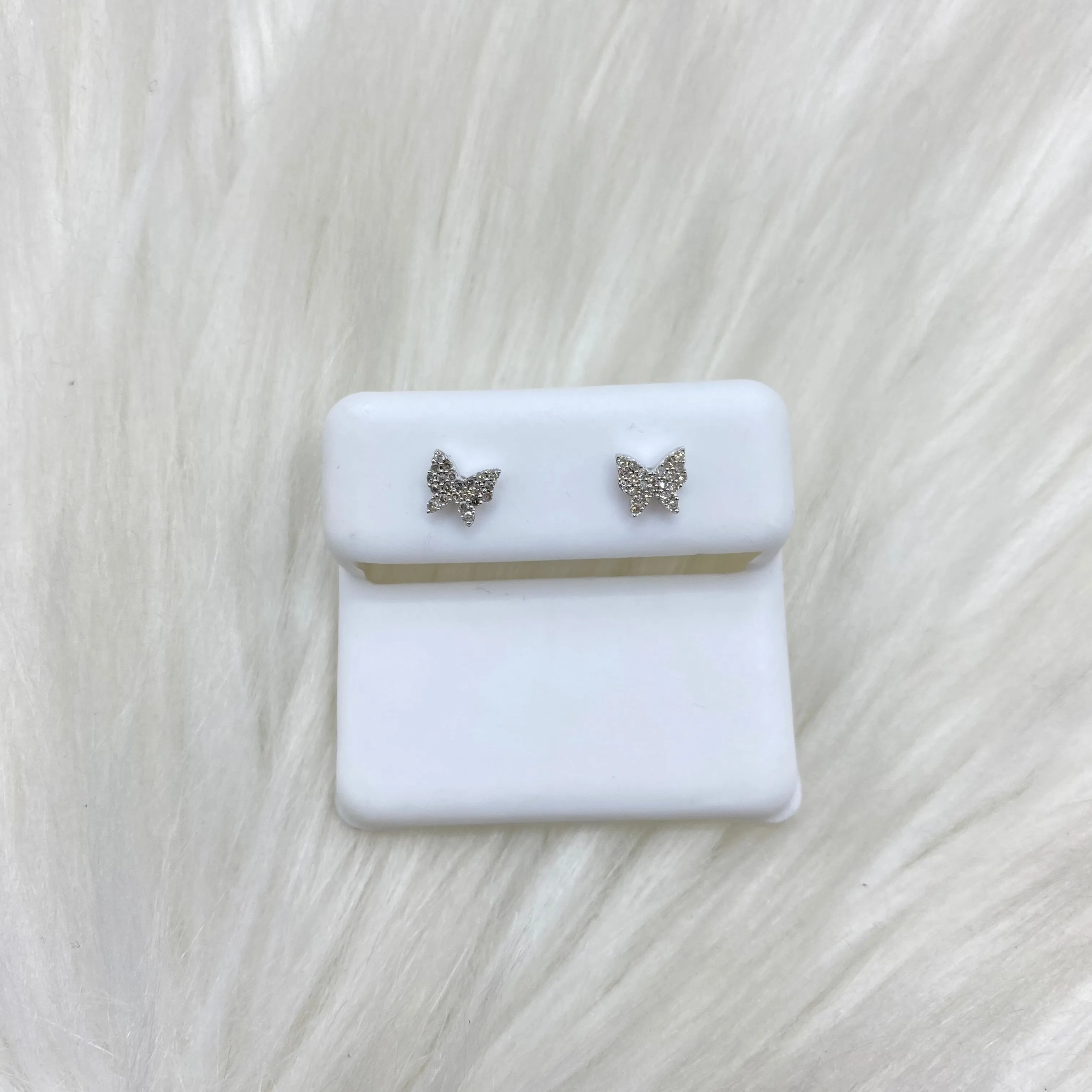 14K White Gold Diamond Butterfly Stud Earrings 0.15Ct Dia / 1.1gr