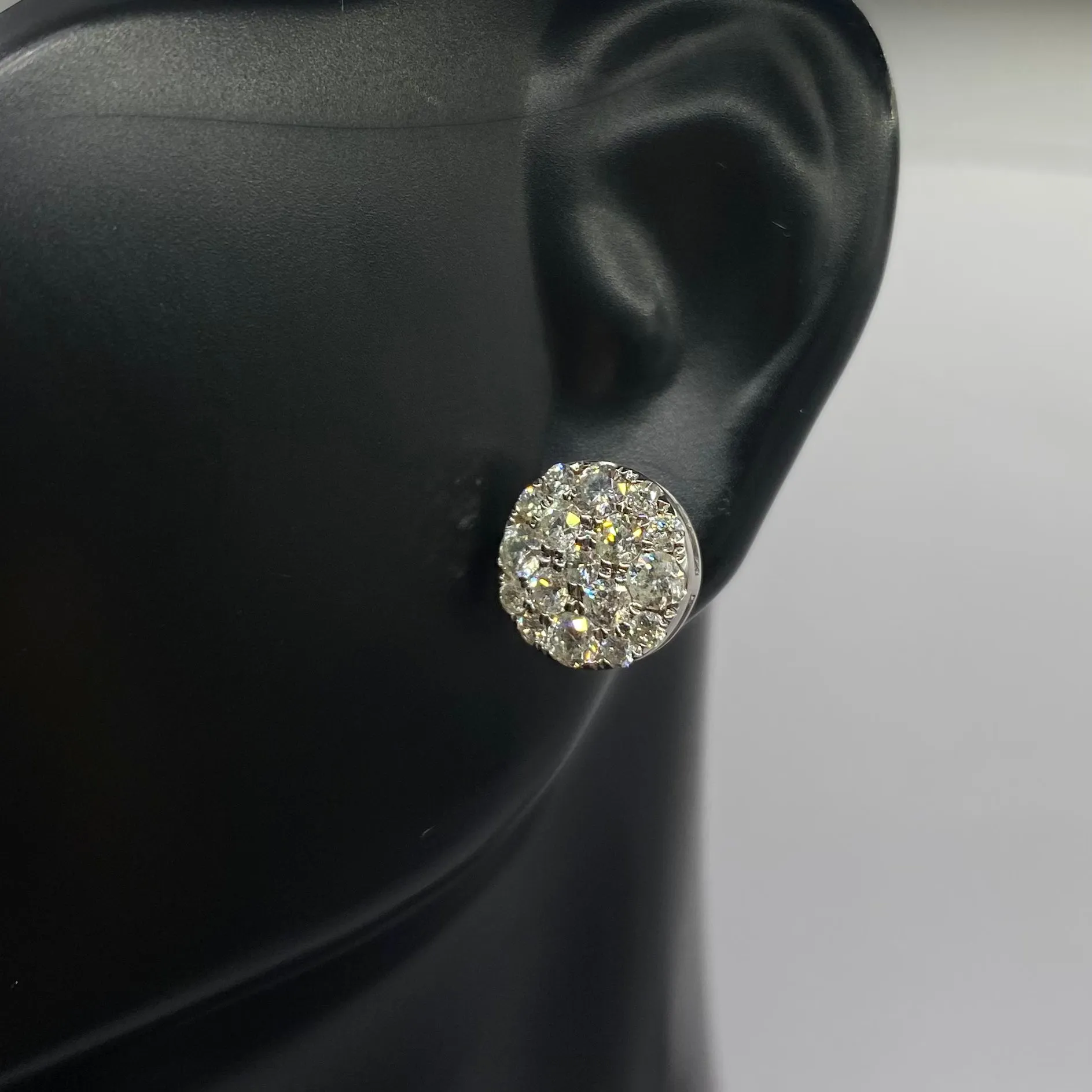 14K White Gold Diamond Flower Stud Earrings 1.65Ct / 2.7gr