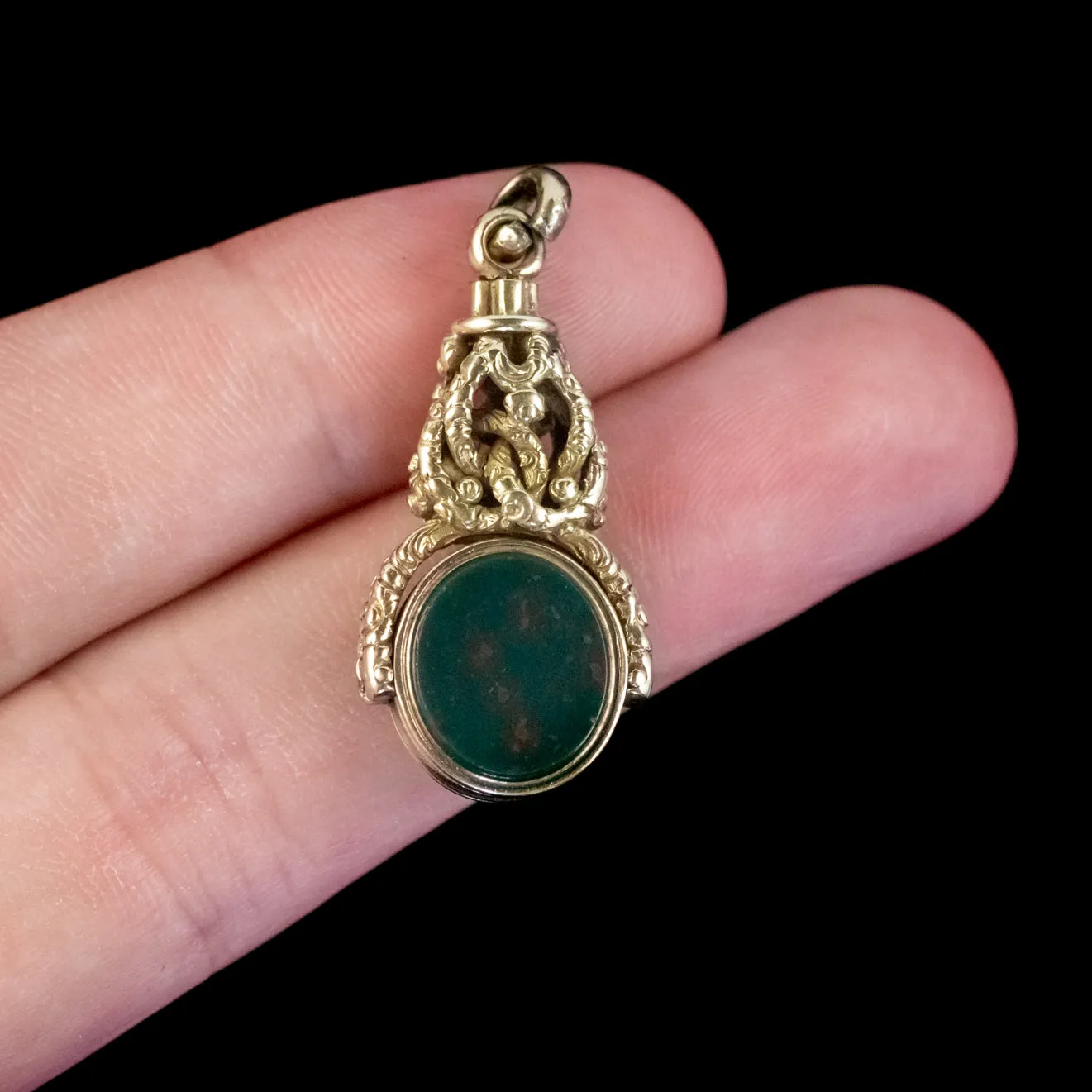 Antique Victorian Agate Fob Seal Pendant 18Ct Gold Circa 1870