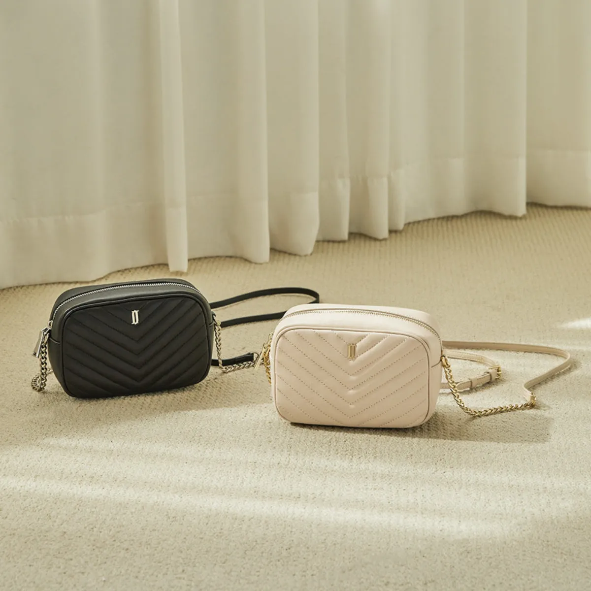 J.ESTINA RUBY SM Crossbody Shoulder Bag Black Lambskin Quilting Light Weight Bag / from Seoul, Korea