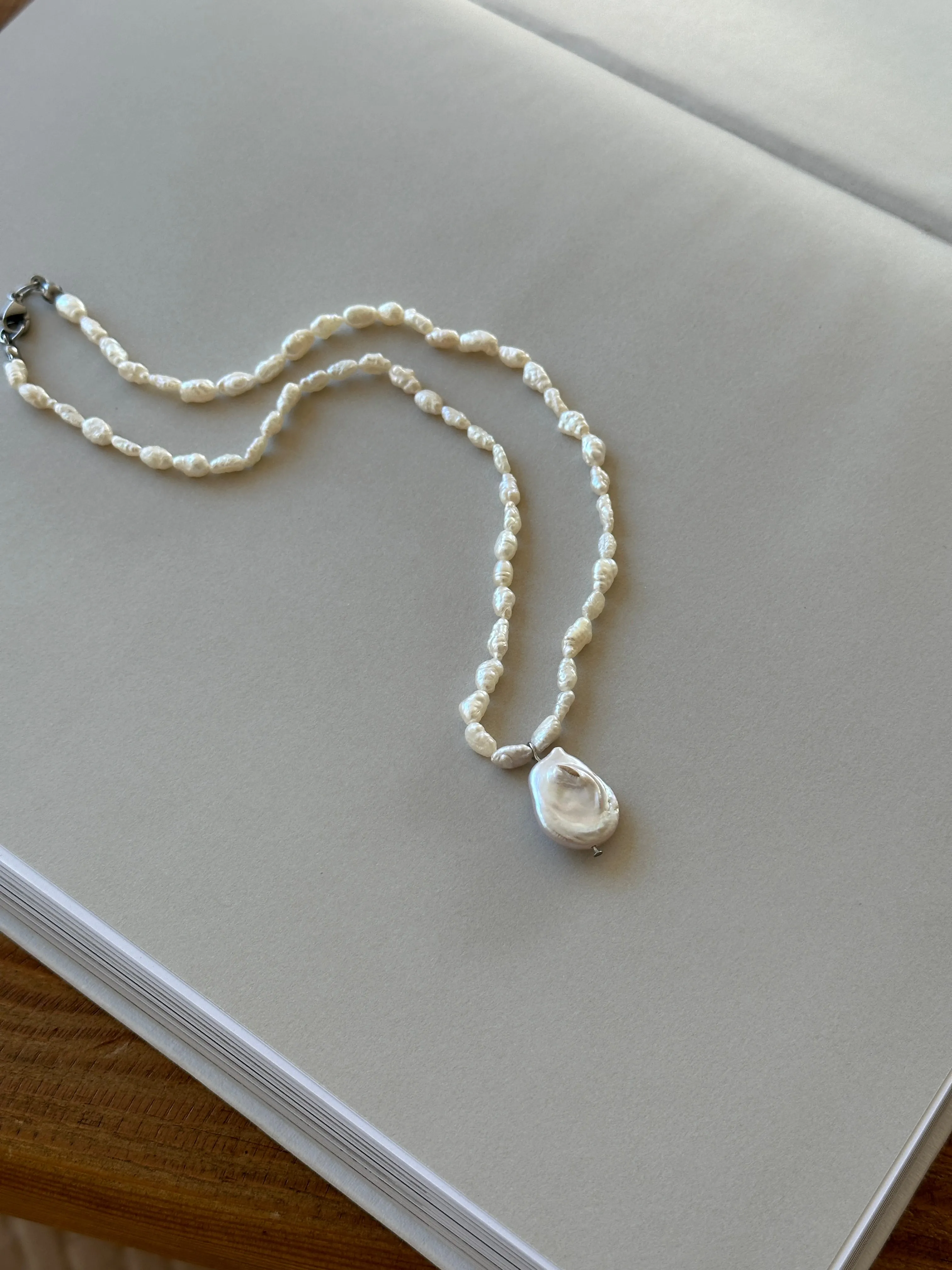 Pearl Necklace Solanna
