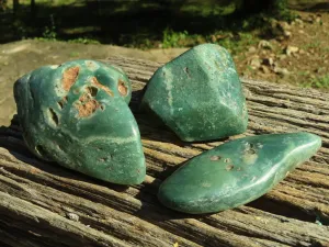 Polished Emerald Mtorolite Galet-Palm Stones x 3 From Mutorashanga, Zimbabwe