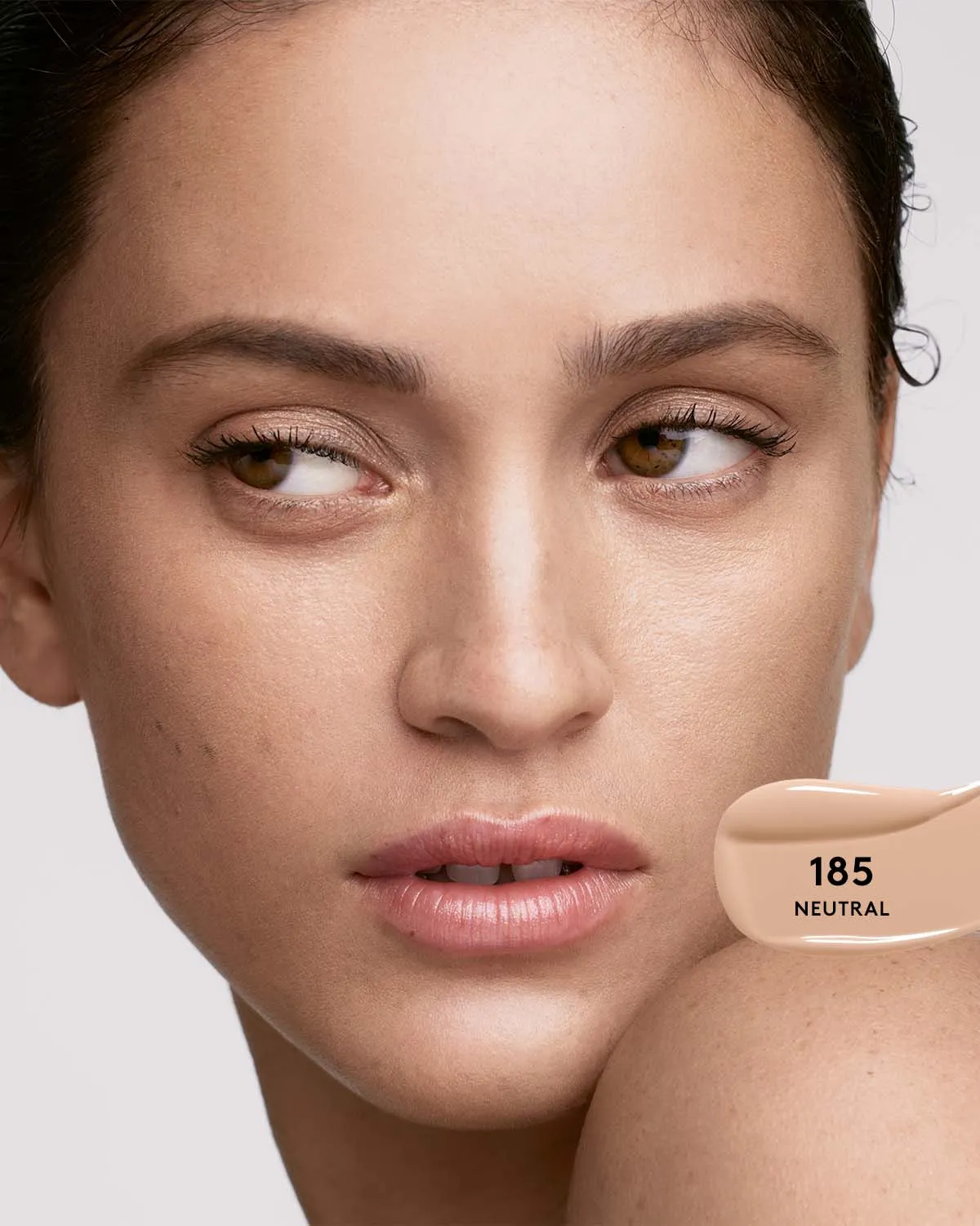 Soft'lit Naturally Luminous Longwear Foundation — 185