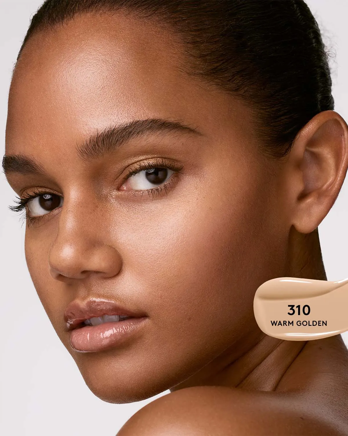 Soft'lit Naturally Luminous Longwear Foundation — 310