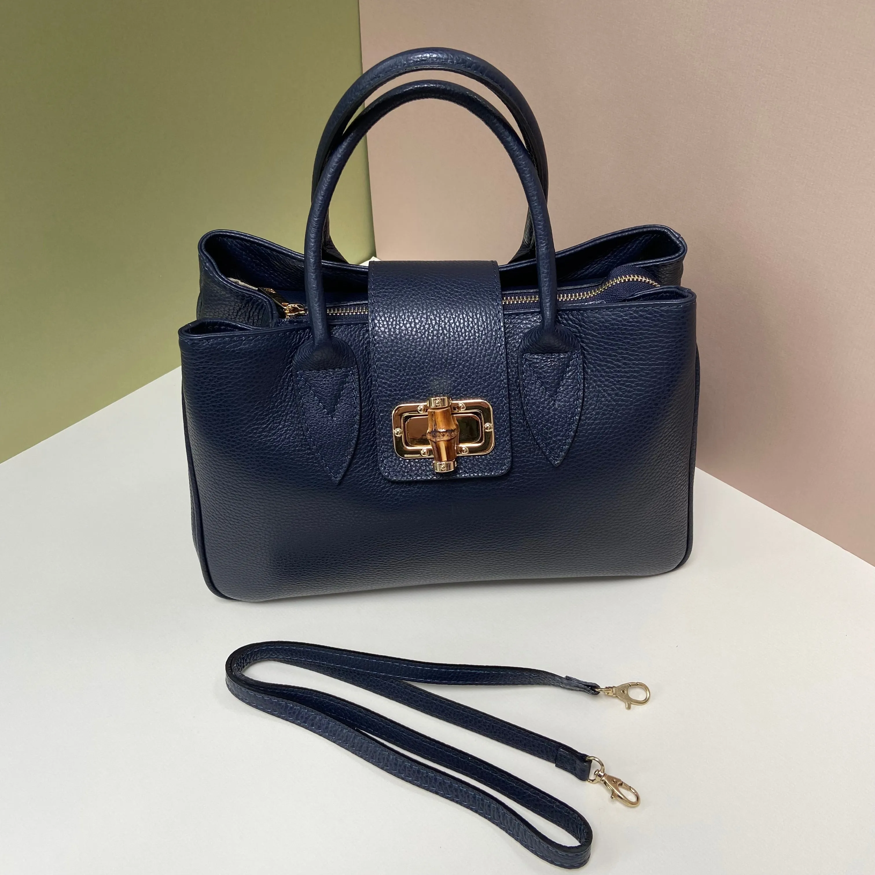The Classic Leather handbag