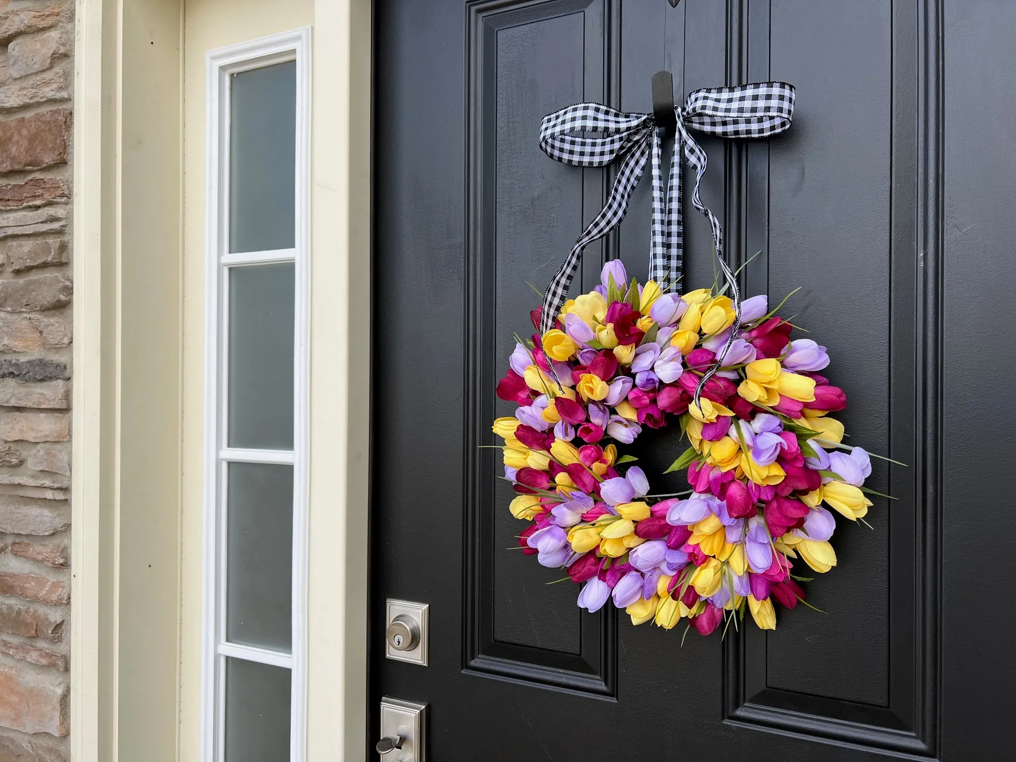 Unique Spring Tulip Blossoms Wreath