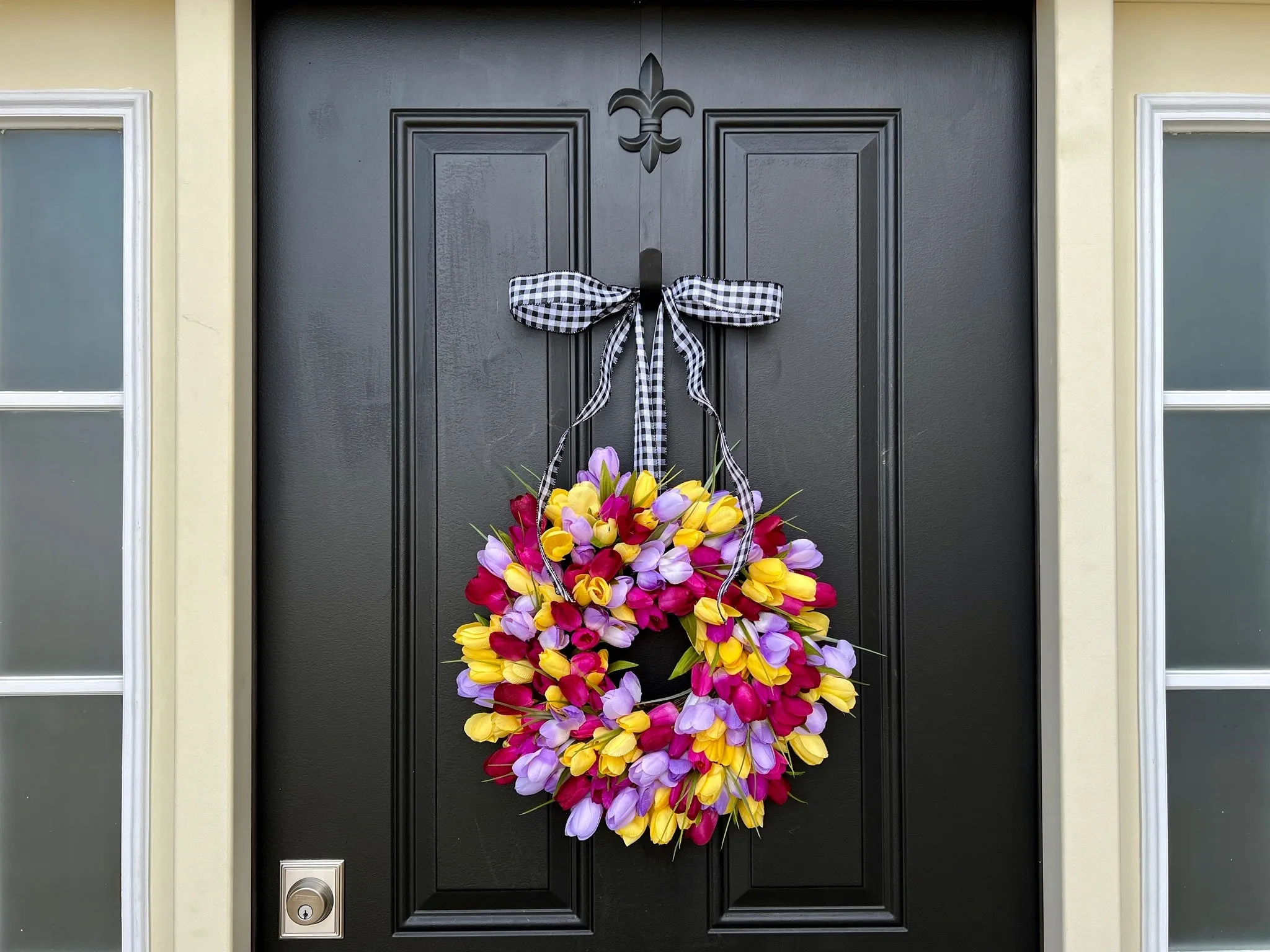 Unique Spring Tulip Blossoms Wreath